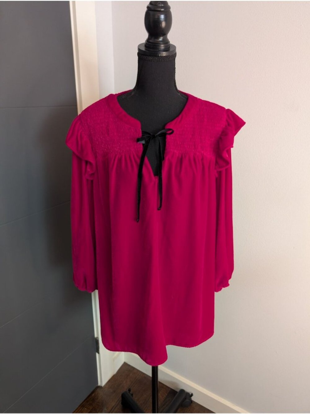 Cato Womens Plus Fuchsia Smocked Velvet Blouse With Black Tie Neck - Size 22/24W